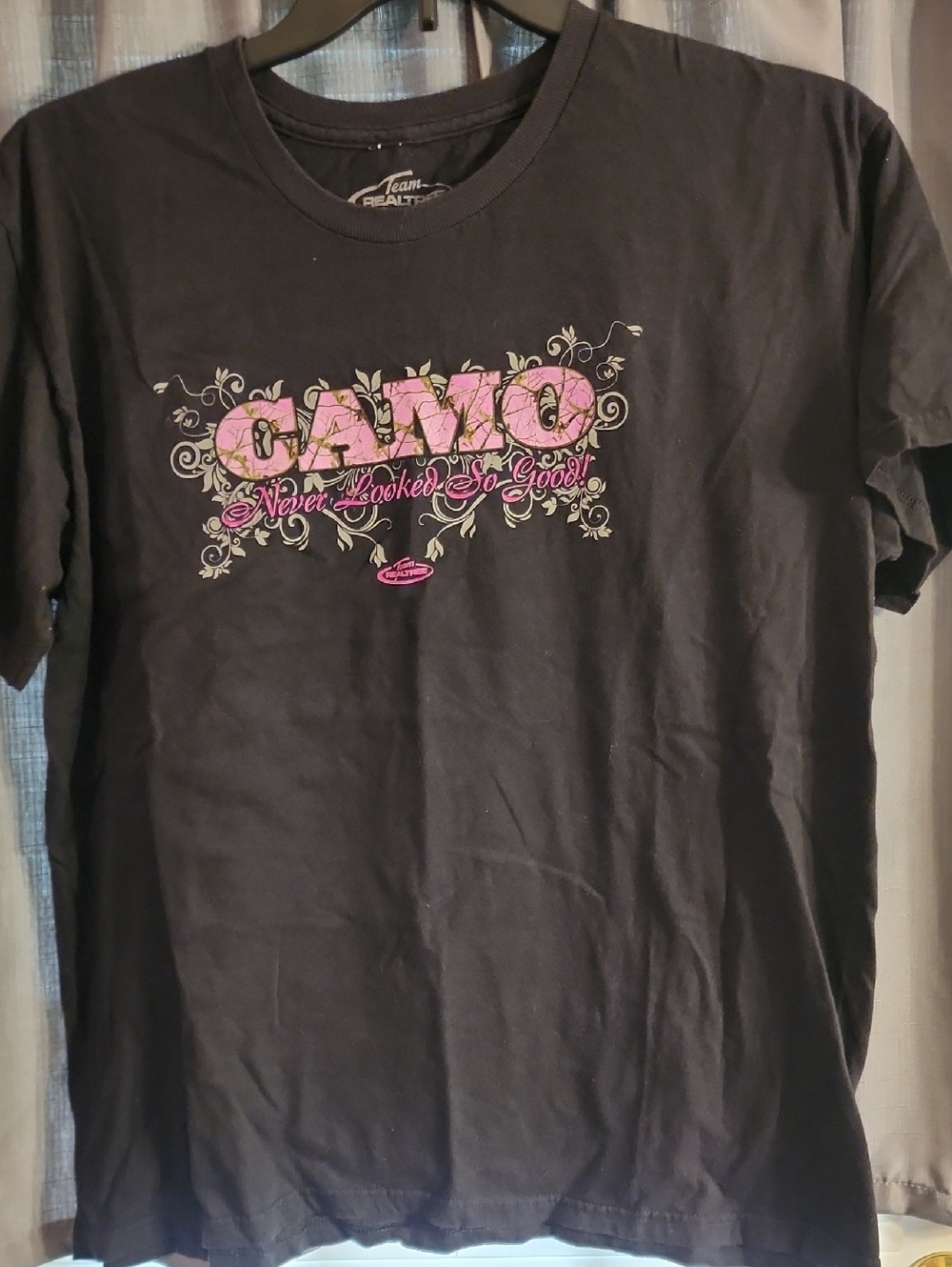 Realtree Kids Black T-Shirt with Pink Camo Graphic